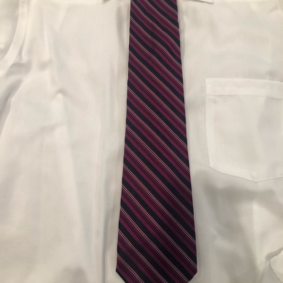 EUC asst ties. Grays and burgundy mix. Michael Kors Van Heusen Croft & Barrow - Picture 4 of 13